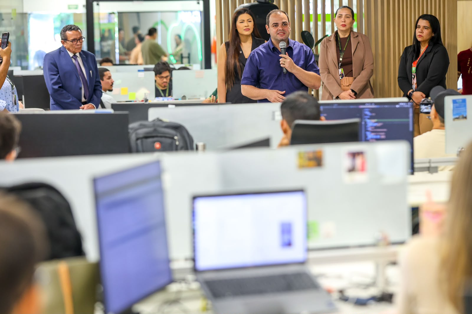 Roberto Cidade reforça aposta em tecnologia e inovação durante visita à Fundação Paulo Feitoza