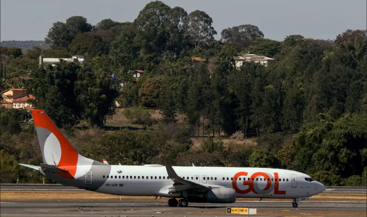 Avião da GOL faz pouso de emergência após decolagem em Goiânia