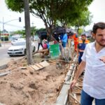 No Dia da Árvore, prefeito Renato Junior vistoria obra em canteiro central e reforça preservação da arborização na avenida Margarita