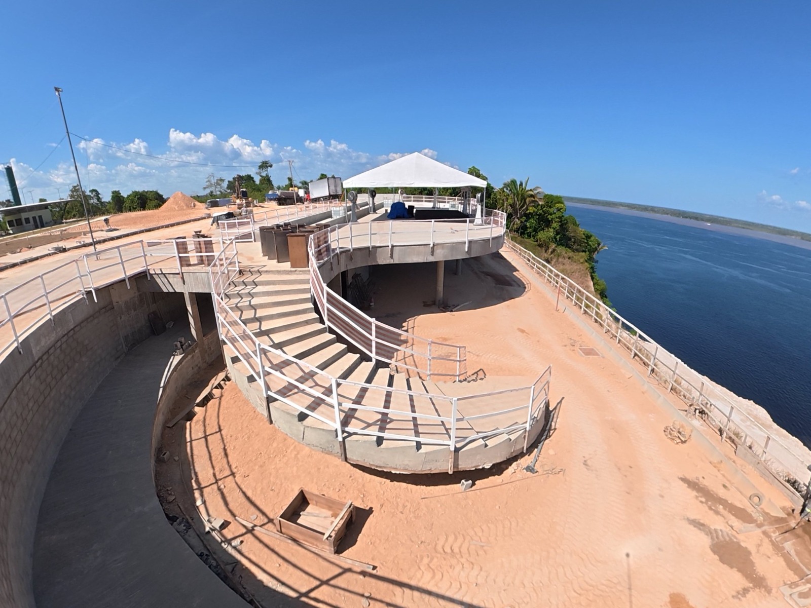 Parque Encontro das Águas Rosa Almeida entra em nova etapa com concretagem das ‘asas’ desenhadas por Niemeyer