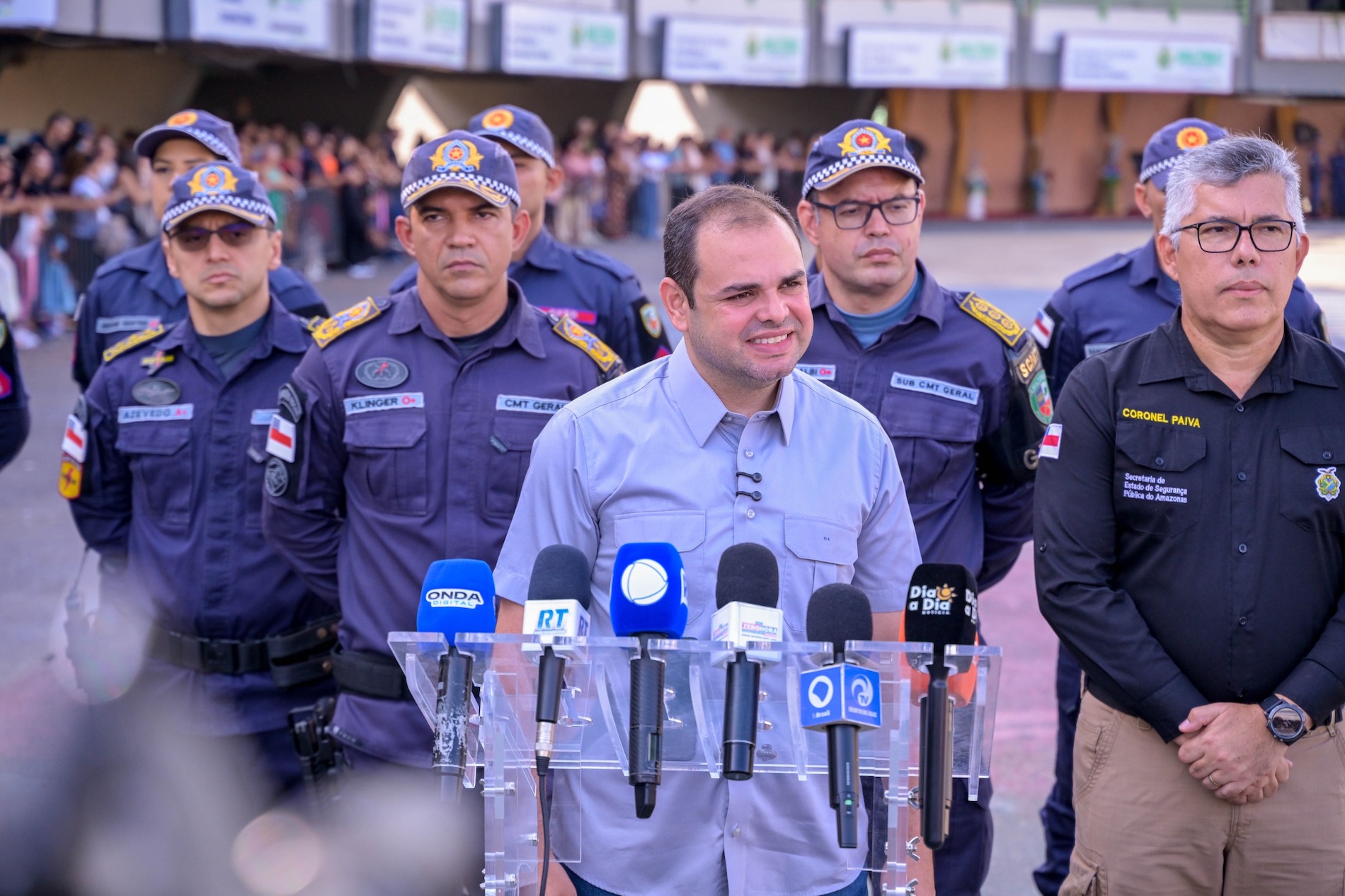 Governador  Roberto Cidade acompanha incorporação de 502 novos soldados ao efetivo da Polícia Militar