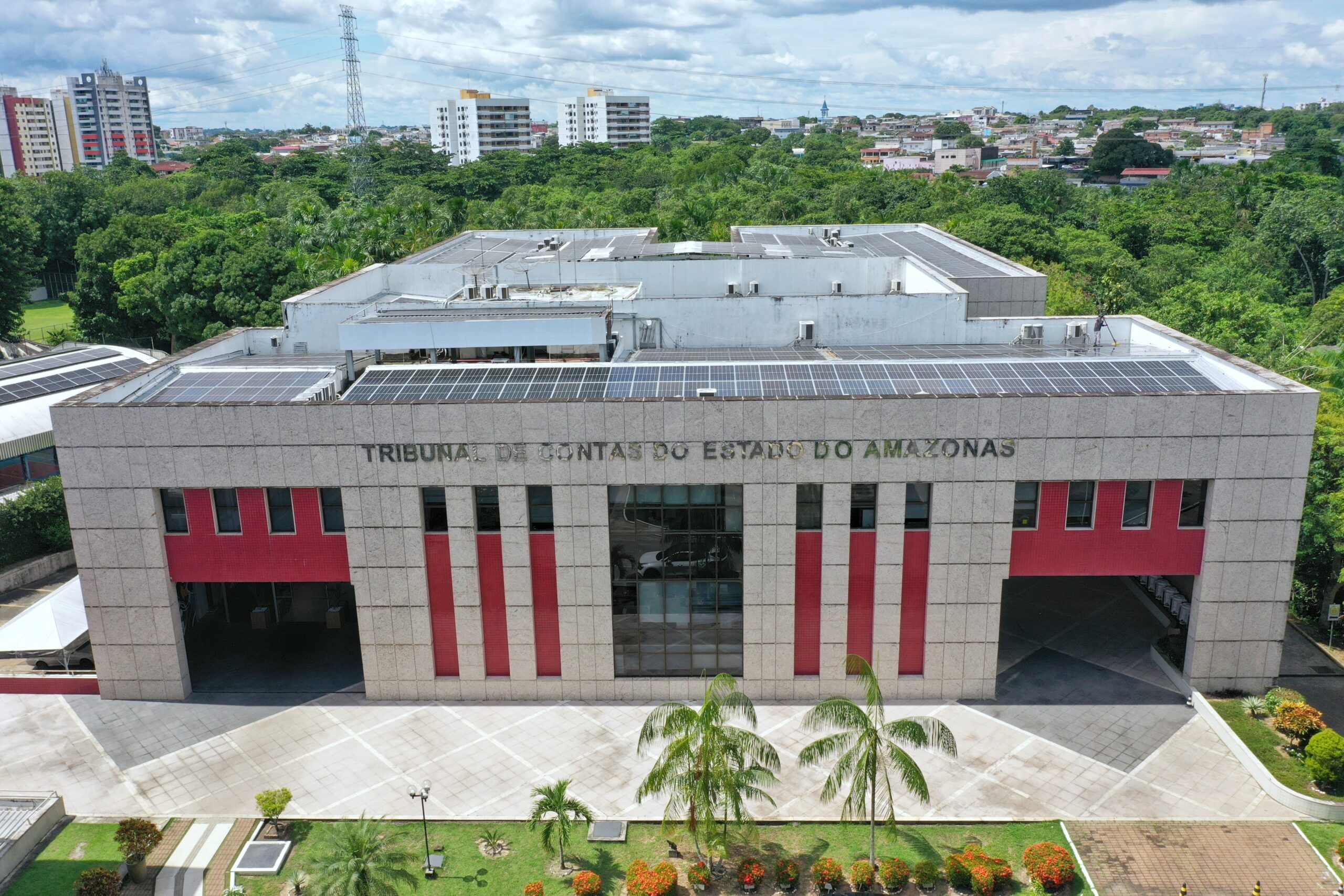TCE-AM tem 47 processos previstos para julgamento na sessão desta terça-feira (15)