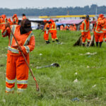 Prefeitura mobiliza 500 trabalhadores e intensifica limpeza na orla de Manaus