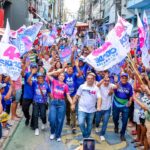Roberto Cidade reforça propostas no corpo a corpo com eleitores no Centro de Manaus