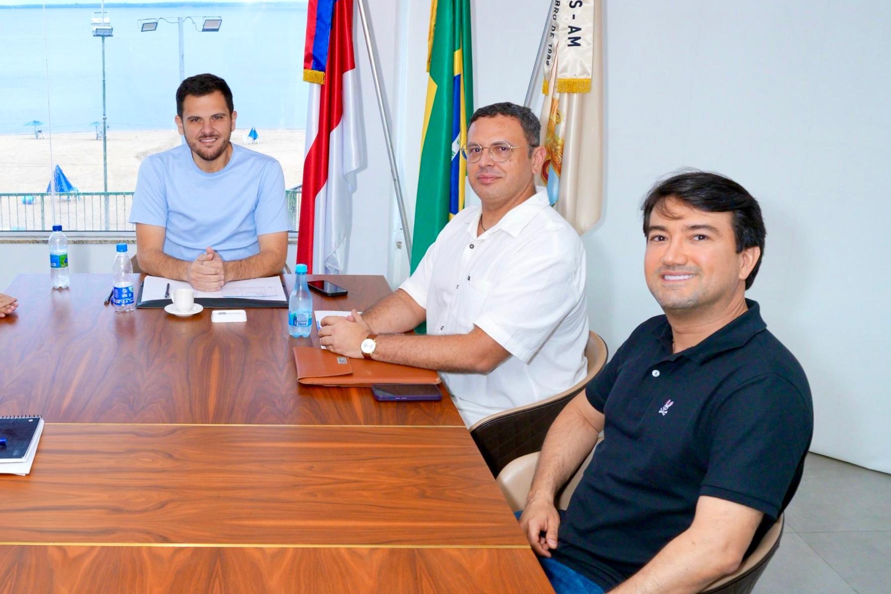 Renato Junior anuncia retorno de Jender Lobato ao comando da ManausCult; Márcio Braz assume vice