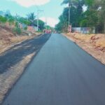 Prefeitura de Manaus leva asfalto pela primeira vez à rua das Estrelas, no bairro Tarumã-Açu