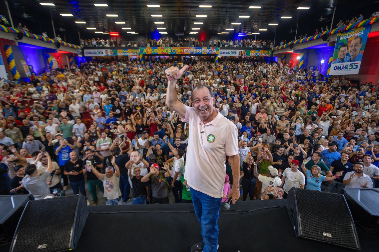 Omar Aziz defende fim da escala 6×1, redução da jornada sem corte salarial e mais tempo para a família
