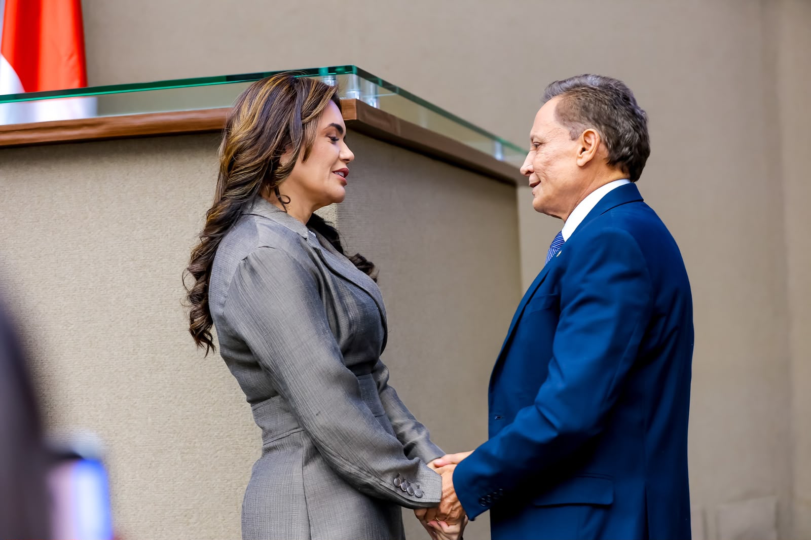 Presidente da Aleam, Adjuto Afonso repudia suposta intimidação contra Alessandra Campelo e cobra apuração do caso