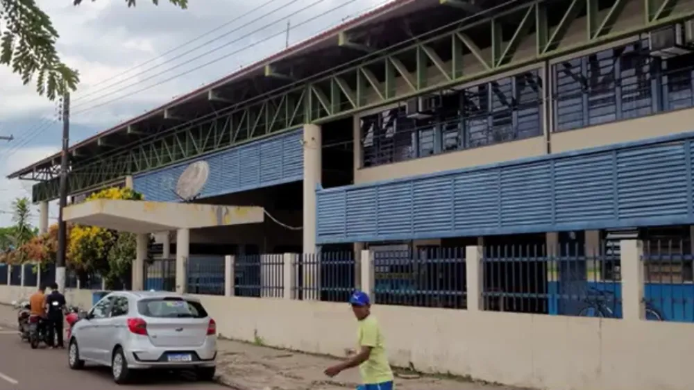 Governo do Estado suspende aulas no turno matutino em Manaus devido à fumaça intensa