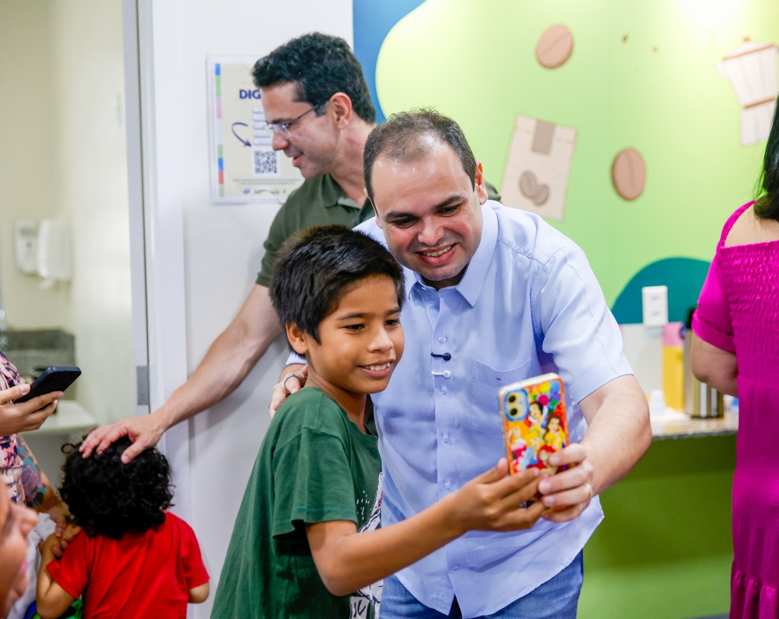 Inaugurado pelo governador Roberto Cidade, adolescentes do Juventude TEA transformam terapia em música, dança e novas conquistas